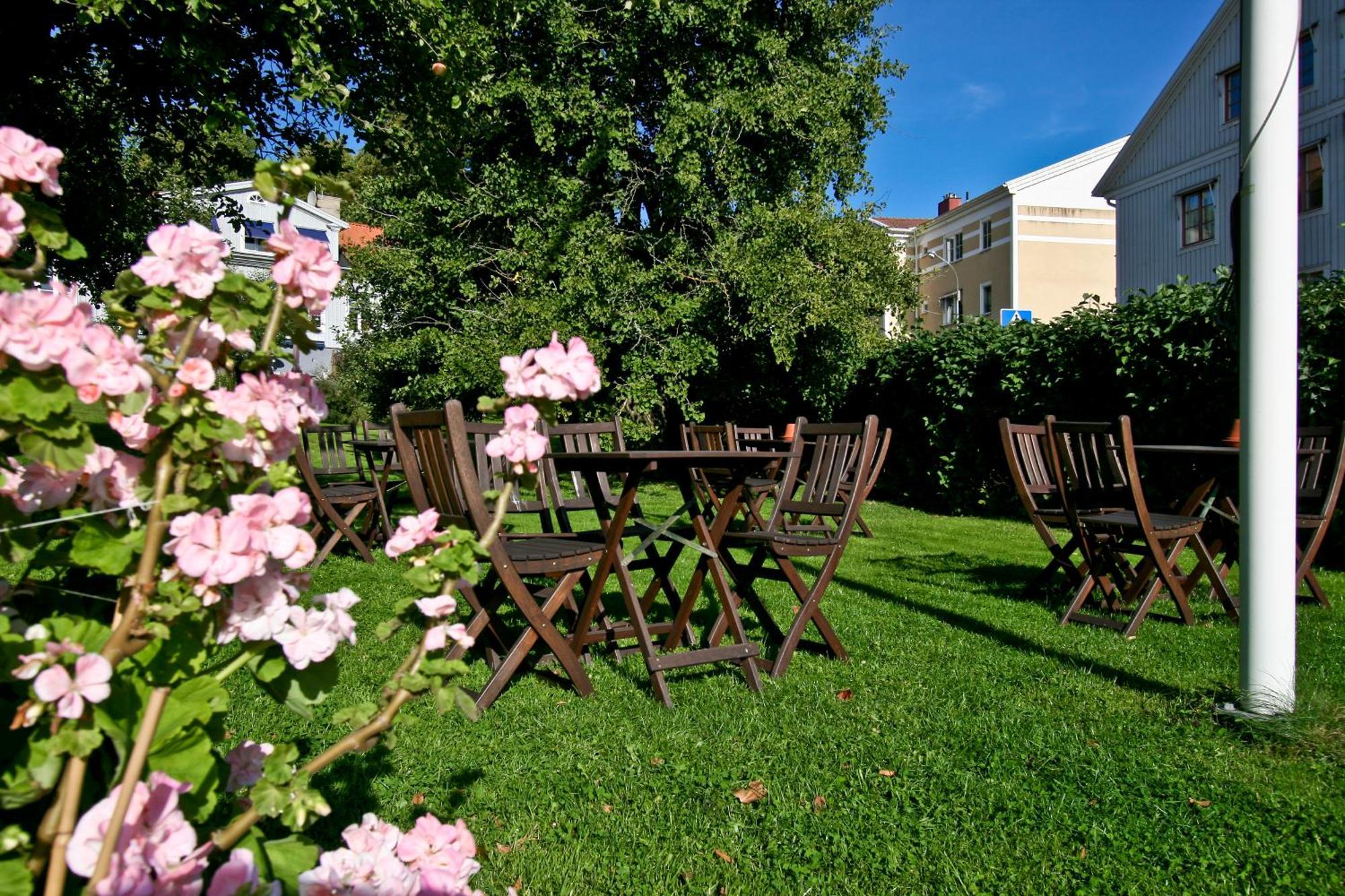 Hotell Laurentius Strängnäs Exterior foto